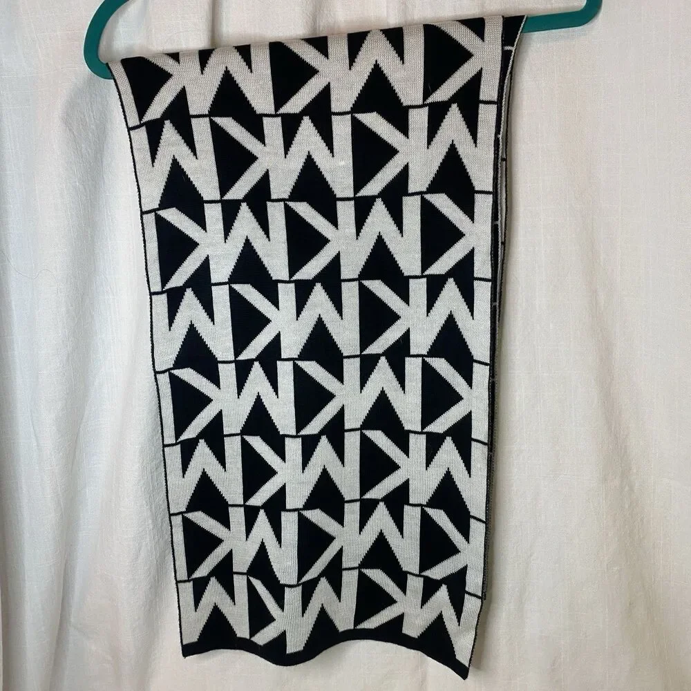 Michael Kors Black White Signature Monogramed MK Classic Knit Scarf - Picture 5 of 6